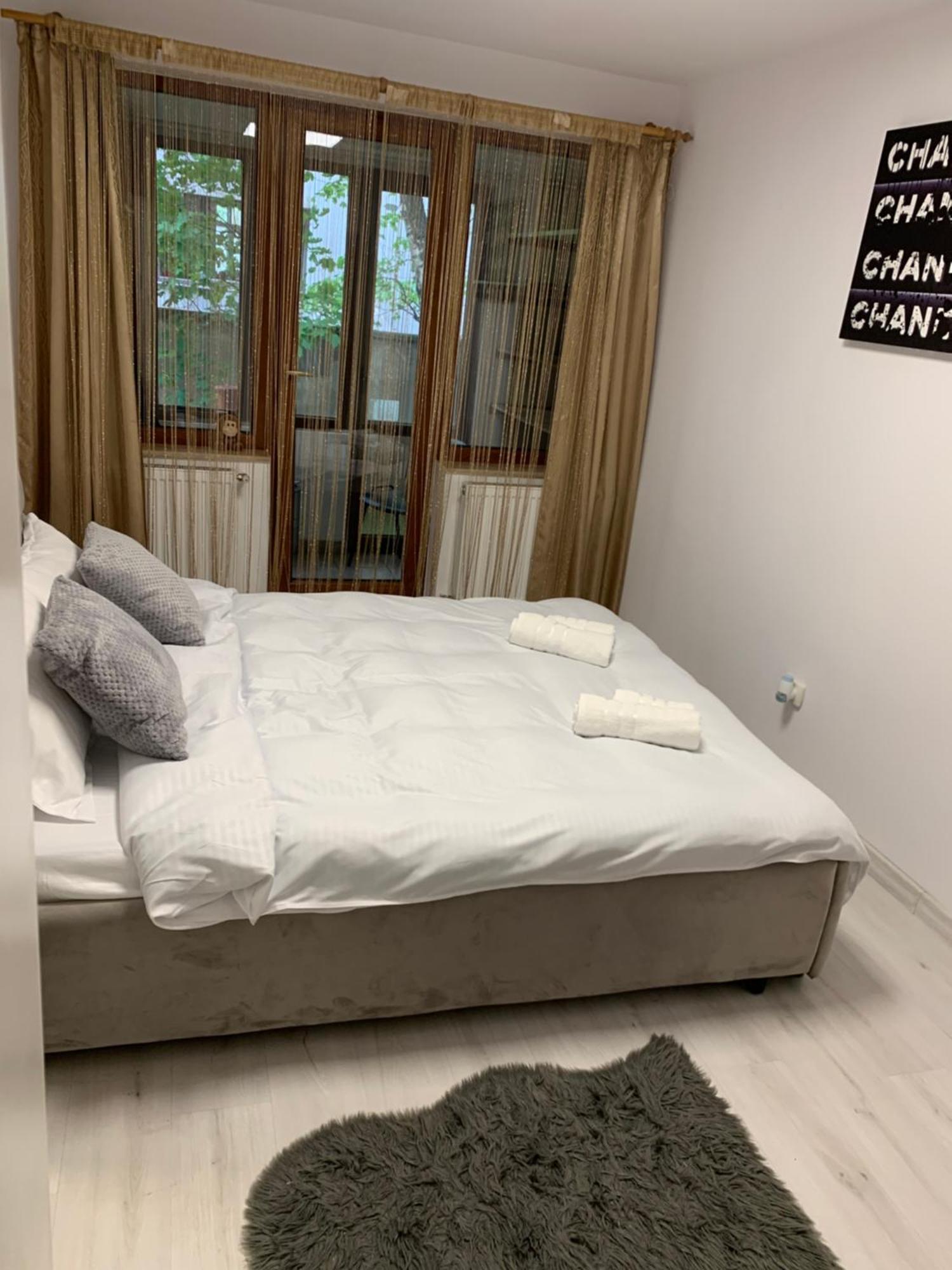 River House Apartment Cluj-Napoca Exterior photo
